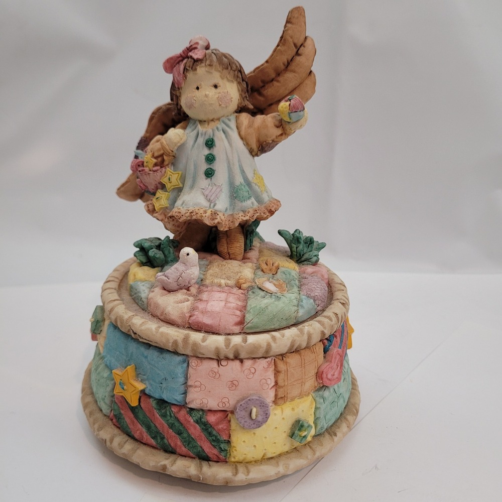 Vintage Angel Music Box 03-063/4 Rotating Patchwork Quilt Pastel Figurine